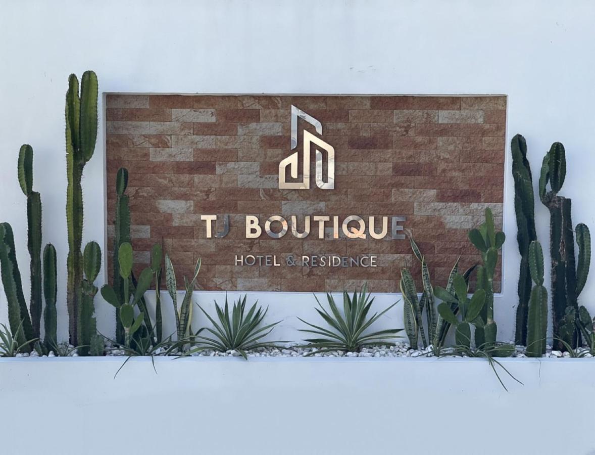 Tj Boutique Hotel Uthai Thani Exterior photo